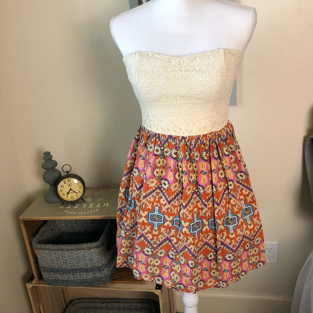 ☀️4/$25 Strapless Skater Dress